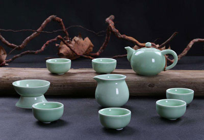 Green porcelain tea set